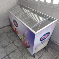 یخچال بستنی