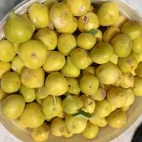 انجیر و انگور تازه
