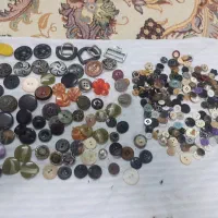 دگمه لباس