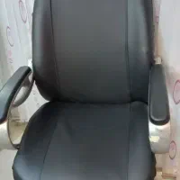 صندلی چرخدار اداری