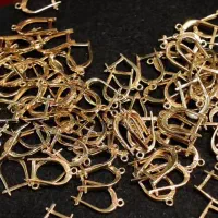 کارمند خانم جهت مونتاژ کار کارگاه طلا سازی