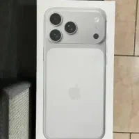 ایفون 17pro max 256 G رنگ سیلور zaa ریجستر