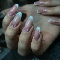 کاشت حرفه ای ناخن سیدرضی و آموزش ناخن