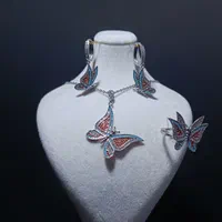 نیم ست و مدال نقره|جواهرات|سهند, |دیوار