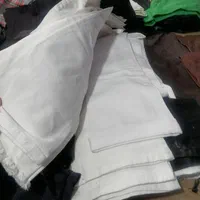 پاچه بریده شده شلوار لی