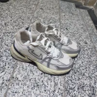 کتونی وارداتی ۴۰