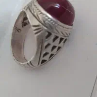 انگشتر یاقوت سرخ