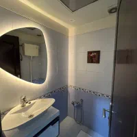 روشویی کابینتی PVC به همراه آینه بک لایت دار