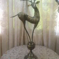 اهوی برنجی و اسب برنجی وساعت برنز برنجی حکاکی