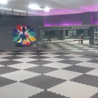 اجاره سانس باشگاه|اجارهٔ کوتاهمدت دفتر کار و فضای آموزشی|اصفهان, بهارستان|دیوار