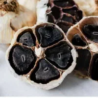 سیر سیاه اصل  همراه با تست