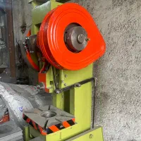 پرس ضربه ای ۲۵ تن مناسب تولید قطعات