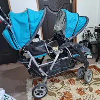 کالسکه دوقلو