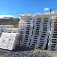 پالت پلاستیکی و چوبی