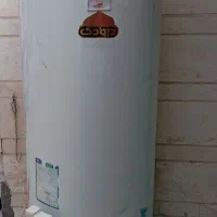 آبگرمکن ایستاده گازی داوودی بسیار تمیز