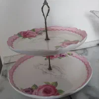 شیرینی خوری