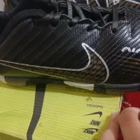 کفش ورزشی سالن