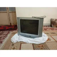 تلویزیون ۲۱ سالم همراه کنترل