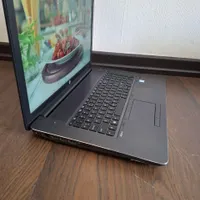 لپتاپ ۱۷ اینچ کارت گرافیکدار hp با SSD و i7