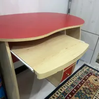 میز کامپیوتر و تحریر