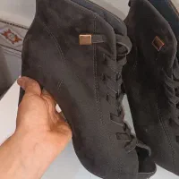 کیف وکفش|کیف، کفش، کمربند|زاوه, |دیوار