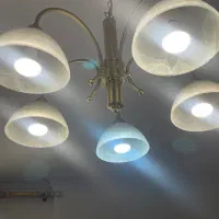 لوستر ۵ شاخه ای برنجی|لوستر و چراغ آویز|تهران, شهرک هما|دیوار