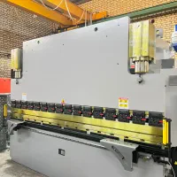 دستگاه خم ۳متر ۱۲۵تن /پرس برک/