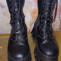 کفش وبوت
