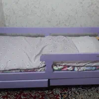 تخت نوجوان