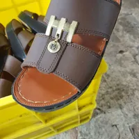 به یک بسته بند وچسب زن آقا نیازمندیم
