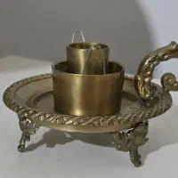 شمعدون برنجی|کلکسیون اشیاء عتیقه|رشت, سعدی (تختی)|دیوار