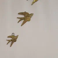 هفت کوتوله و پروانه دیوار کوب