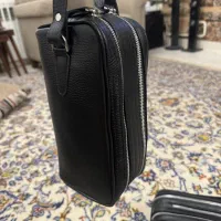 کیف دستی چرم اصل تبریز مردانه هنوز زیپش باز نشده