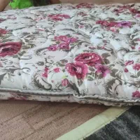 صندوق تشک .پتو .بالشت