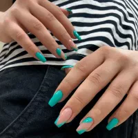آفر ویژه پاییزه خدمات تخصصی کاشت ناخن در شهر صدرا|خدمات آرایشگری و زیبایی|صدرا-فارس, فاز ۱|دیوار