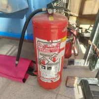 کپسول آتش نشانی توچال۱۲کیلویی پودر و گاز