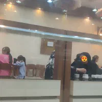 فروشنده خانم جهت فروشندگی پوشاک با حقوق 10تومان