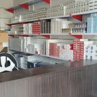 فروشنده خانوم