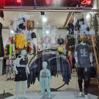فروش تمامیه پوشاک بچگانه و زنانه بهمراه دکور کامل|لباس|شاهین‌شهر, گرگاب|دیوار