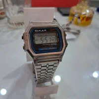 ساعت اوماکس در حد نو