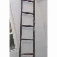 نردبان آهنی