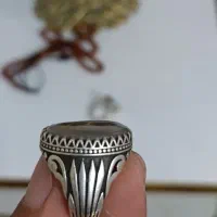 انگوشتره شجر زیبا