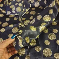 لباس|لباس|صدرا-فارس, فاز ۱|دیوار