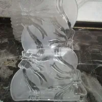 تعدادی ظروف آشپزخانه به فروش می رسد