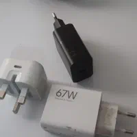 تعدادی شارژر و مویایل اورجینال اپل و شیائومی