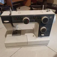 چرخ خیاطی جاسمینه با میز خیاطی مخصوص