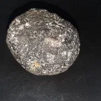 شهاب سنگ|کلکسیون اشیاء عتیقه|قم, انسجام|دیوار