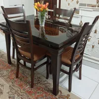 میز ناهارخوری۴نفره،شیک مدل لهستانی