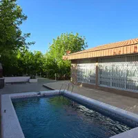 استخرروباز خیلی تمیز