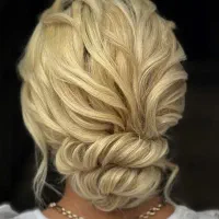 تخفیف ویژه شینیون و میکاپ|خدمات آرایشگری و زیبایی|شهرکرد, |دیوار